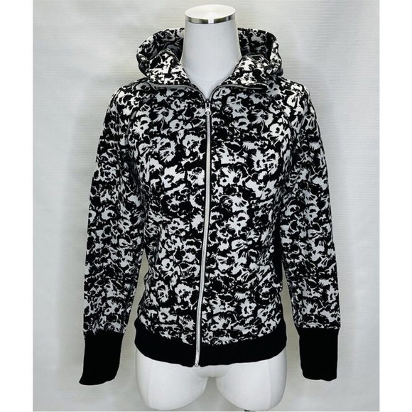 lululemon athletica Tops - lululemon Black and White Flowers Scuba Hoodie Size 6